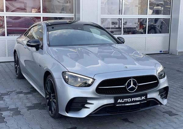 Mercedes-Benz Klasa E cena 321900 przebieg: 5, rok produkcji 2023 z Sandomierz małe 232